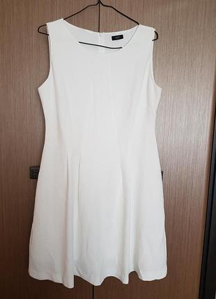Классическое белое платье