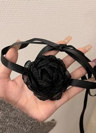 Чокер ожерелье с большим  цветком кружевное роза на шнурке шнурок у2к y2k в стиле 90х 2000х украшение на руку талию