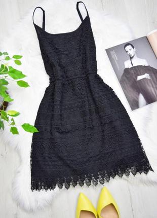 Чёрное кружевное красивое платье1 фото