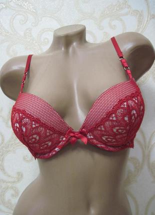 Красивый бюстгальтер с кружевом с большим пуш ап hunkemoller