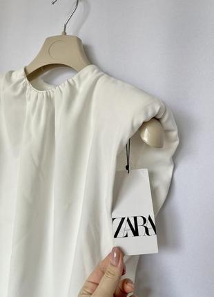 Zara белая блуза с объемными плечами топ белый интересный крой3 фото