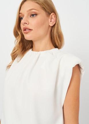 Zara белая блуза с объемными плечами топ белый интересный крой6 фото