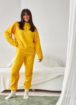 Тепла махрова жіноча піжама жовта 44,46,48,50,52,54,56