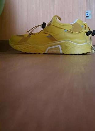 Кроссовки ярко-желтые новые с утяжкой на любой обьем ноги6 фото