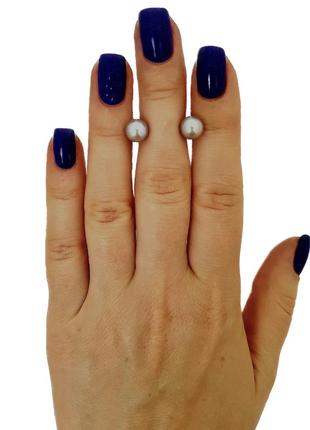 Женские серебряные серьги-пусеты с натуральными жемчугом