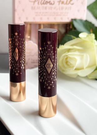 Оттеночный бальзам для губ. charlotte tilbury hyaluronic happikiss lipstick balm - happipetal.