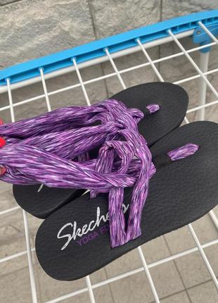 Skechers yoga foam us 9 39 розмір сандалії босоніжки шльопанці1 фото