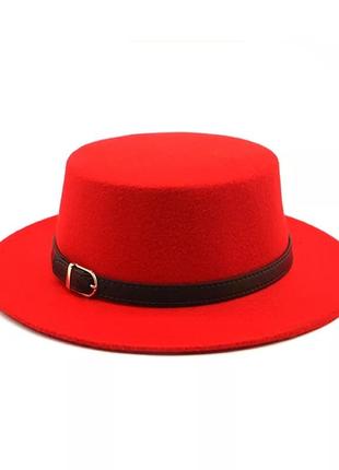 Стильная  фетровая шляпа канотье с ремешком красный  55-58р (846)1 фото