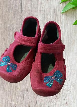 Тапочки,мокасини