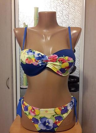 Купальник з фіалками