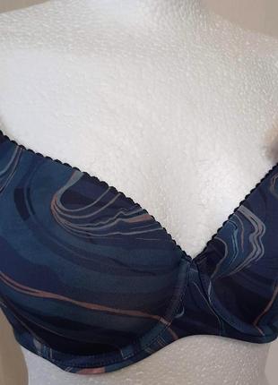 Бюстгальтер з формованой чашкой jockey