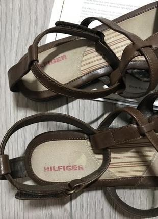 Босоножки от hilfiger p.405 фото