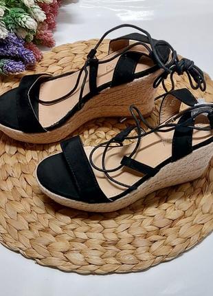 Босоножки 🩷