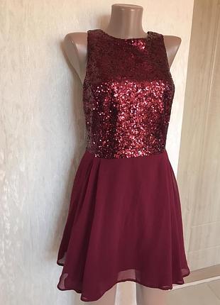 Красивое фирменное нарядное платье 👗