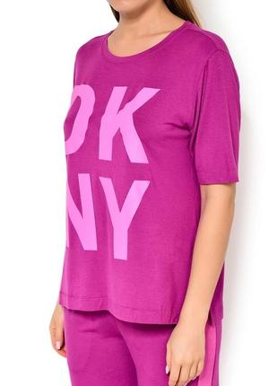 Женская футболка dkny3 фото