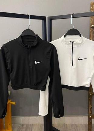 Кофта nike в білому і чорному кольорі