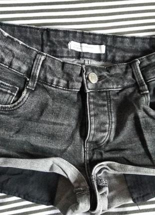 Шорти чорні