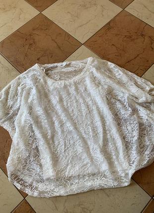 Мереживна блуза на підкладці, лягає вільно