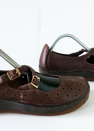 Взуття оригінал з європи спортивні сандалі clarks.