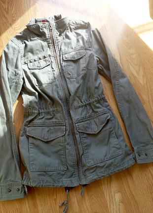 Джинсовая ветровка{парка} цвета хаки