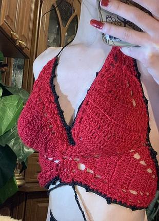 Вязаный топ ручной работы