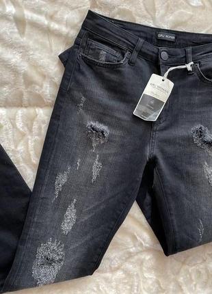 Новые джинсы мом джогеры джинси скинни sassofono  celine italy чорні джинси