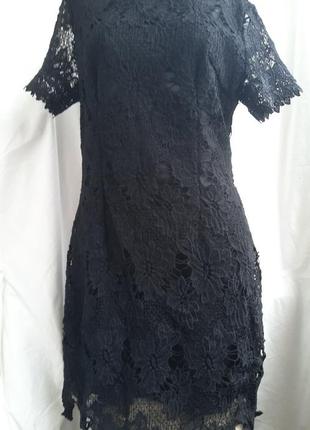 Женское черное кружевное платье