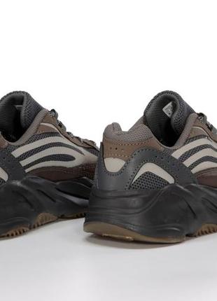 Adidas yeezy boost 700 v2 brown, мужские кроссовки адеидас зи буст 700 весна осень, мужественные кроссовки адедас лозы буст 70010 фото