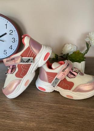 Кросівки для дівчинки