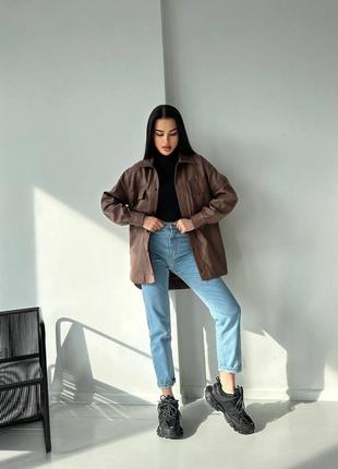 Женская рубашка оверсайз из экокожи