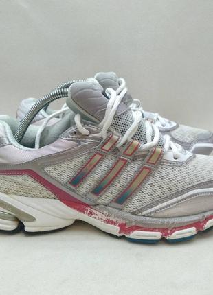 Кросівки бігові adidas 39р