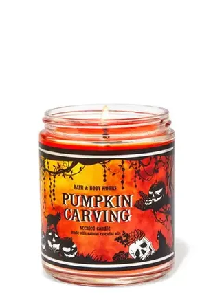 Ароматическая свеча pumpkin garving bath and body works