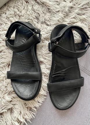 Стильные кожаные сандалии босоножки на липучках5 фото