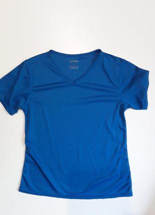 Фирменная футболка