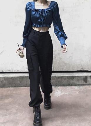 Нарядний атласний топ сатиновий топ блуза топ з вирізом