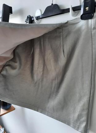 Кожаная юбка мини серебро серебристая трнгд 2023 асимметричная4 фото
