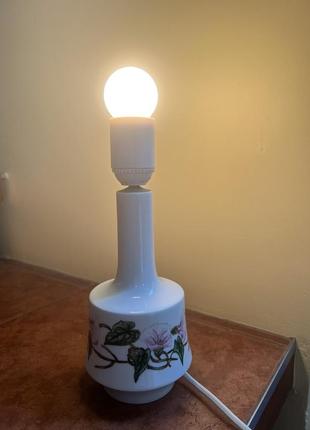 Продам роскошную лампу из фарфора высокого качества германия