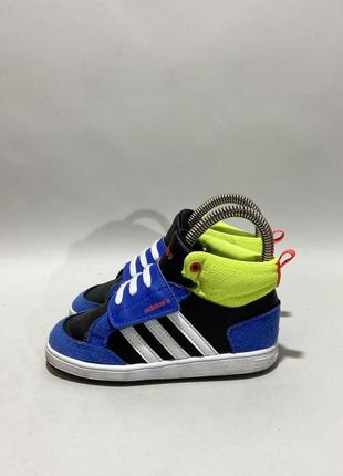 Кроссовки adidas