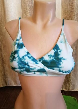 Купальник топ разный.