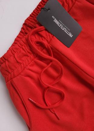 Спортивные штаны красного цвета prettylittlething10 фото