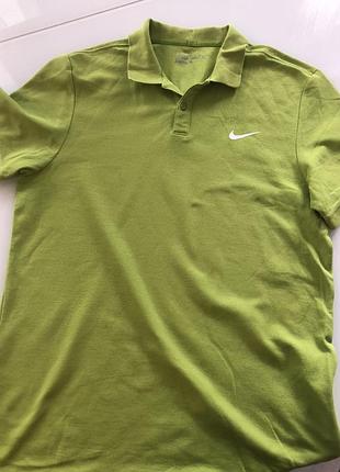 Стильна чоловіча футболка nike