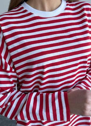 Тельник / футболка женская оверсайз с длинным рукавом в красную полоску8 фото