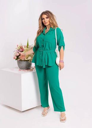 Удобный и стильный прогулочный брючный костюм двойка