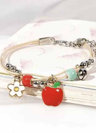 Браслет с яблочком