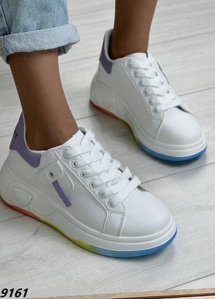 Розпродаж білі кросівки з кольоровими вставками 39р.9 фото