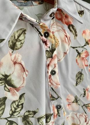Блуза в гарний квітковий принт2 фото