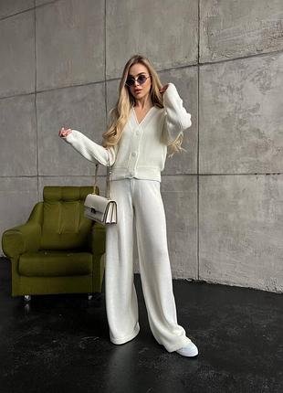 Костюм з кардиганом та брюками