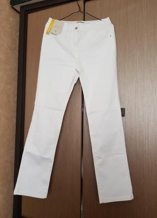 Новые базовые белые джинсы1 фото