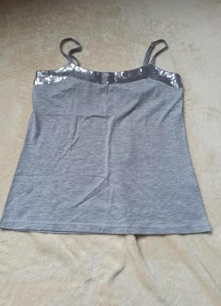 Майка сіра.