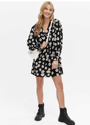 Платье с воротничком wednesday 12-14 р